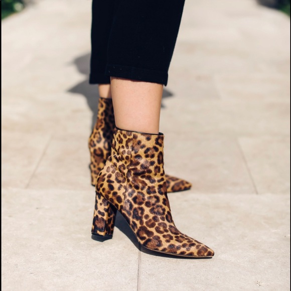 Marc Fisher Shoes - Marc Fisher Size 6 brown multi pony booties animal print